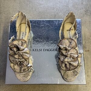 Kelsi Dagger Beige and Gray Ruffle Sandals